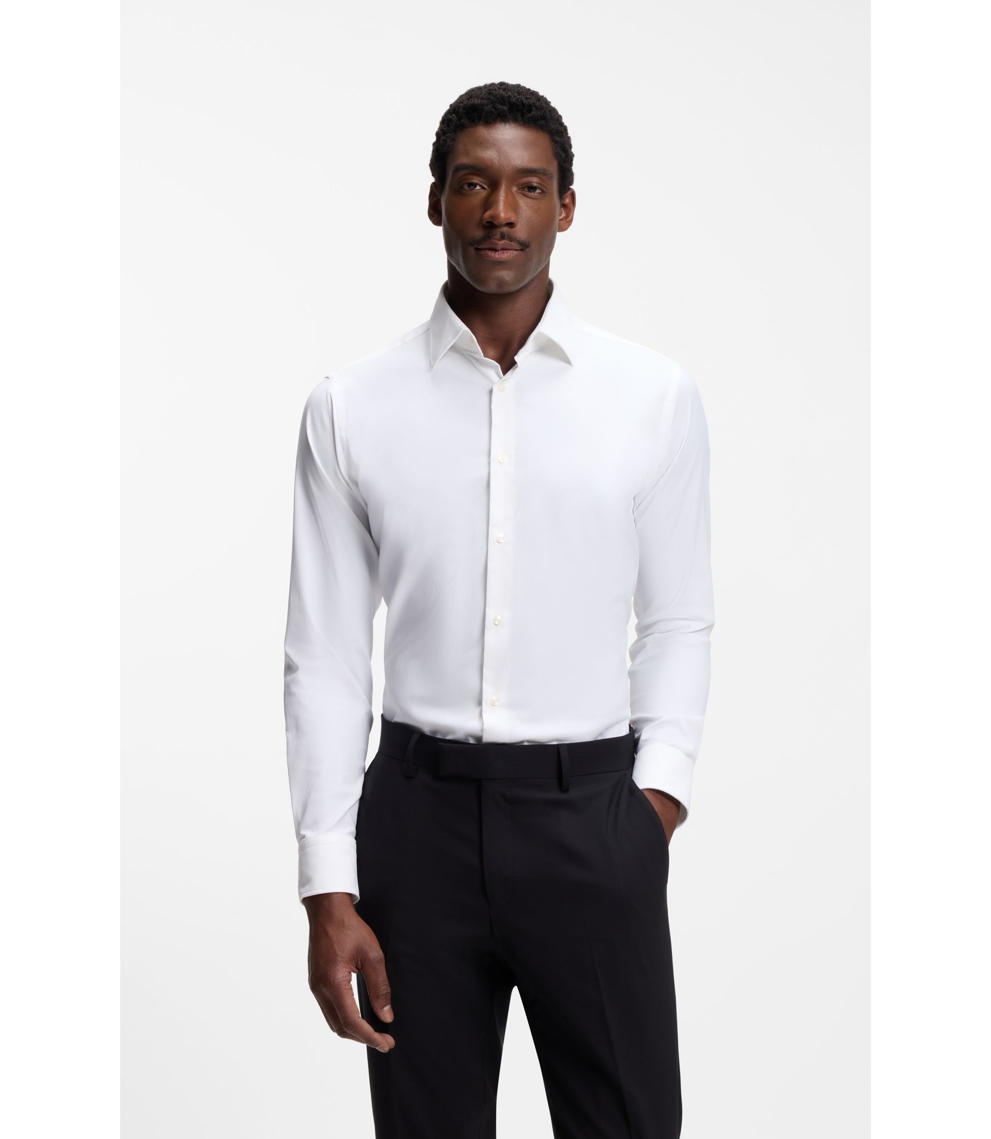 Regular-Fit Hemd aus funktionalem Stretch-Twill