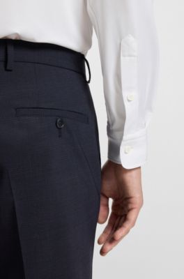 Slim fit-skjorta i strukturerat performance stretch-tyg, Vit