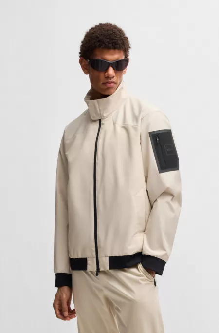Water-repellent blouson jacket with mesh lining