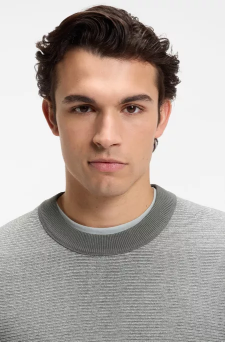 Knitted sweater in a cotton blend