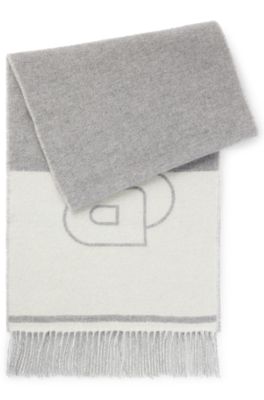 Halst&oslash;rkl&aelig;de i en uldblanding med jacquardv&aelig;vede dobbelt B-monogrammer, Lysegr&aring;