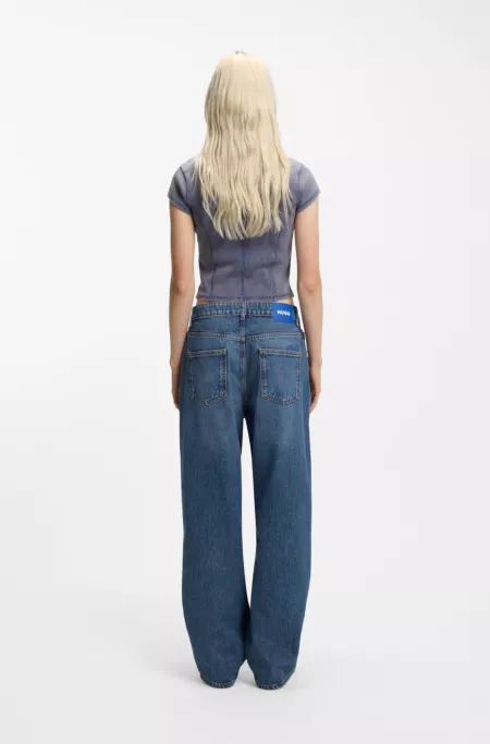 Jean à la coupe ample en denim bleu délavé