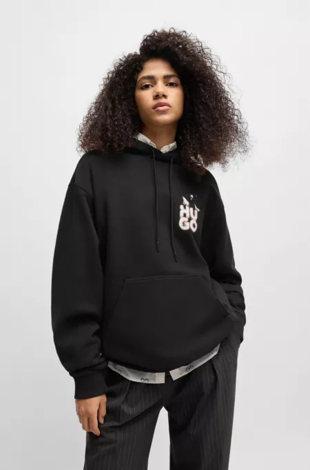 Relaxed-fit hoodie in French terry with seasonal artwork