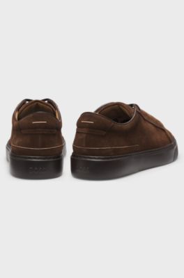 Baskets Gary en cuir su&eacute;d&eacute; avec syst&egrave;me de la&ccedil;age &eacute;lastique, Marron fonc&eacute;