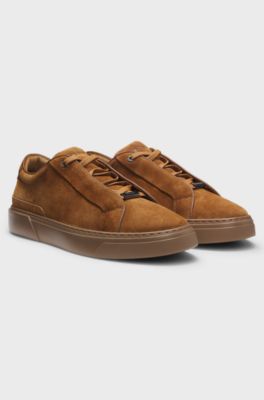 Gary trainers in suede with elastic lacing system, Brown