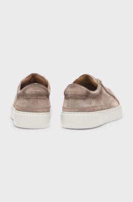 Sneakers Gary in pelle scamosciata con sistema di lacci elastici, Marrone chiaro