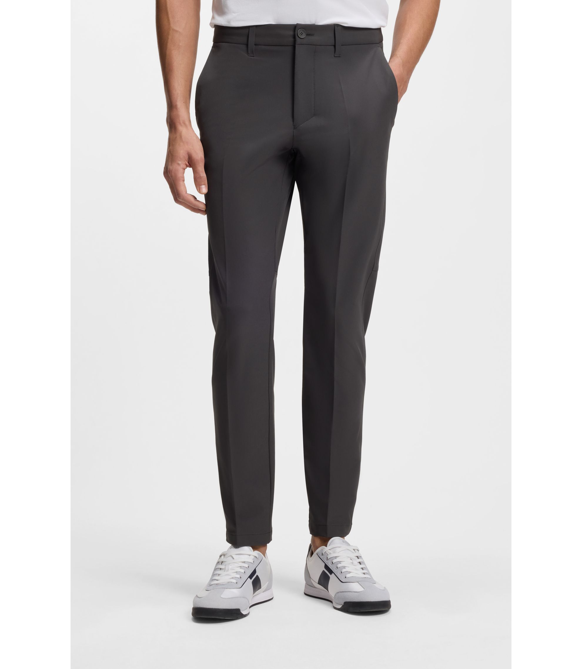 Slim-Fit Hose aus wasserabweisendem Stretch-Gewebe