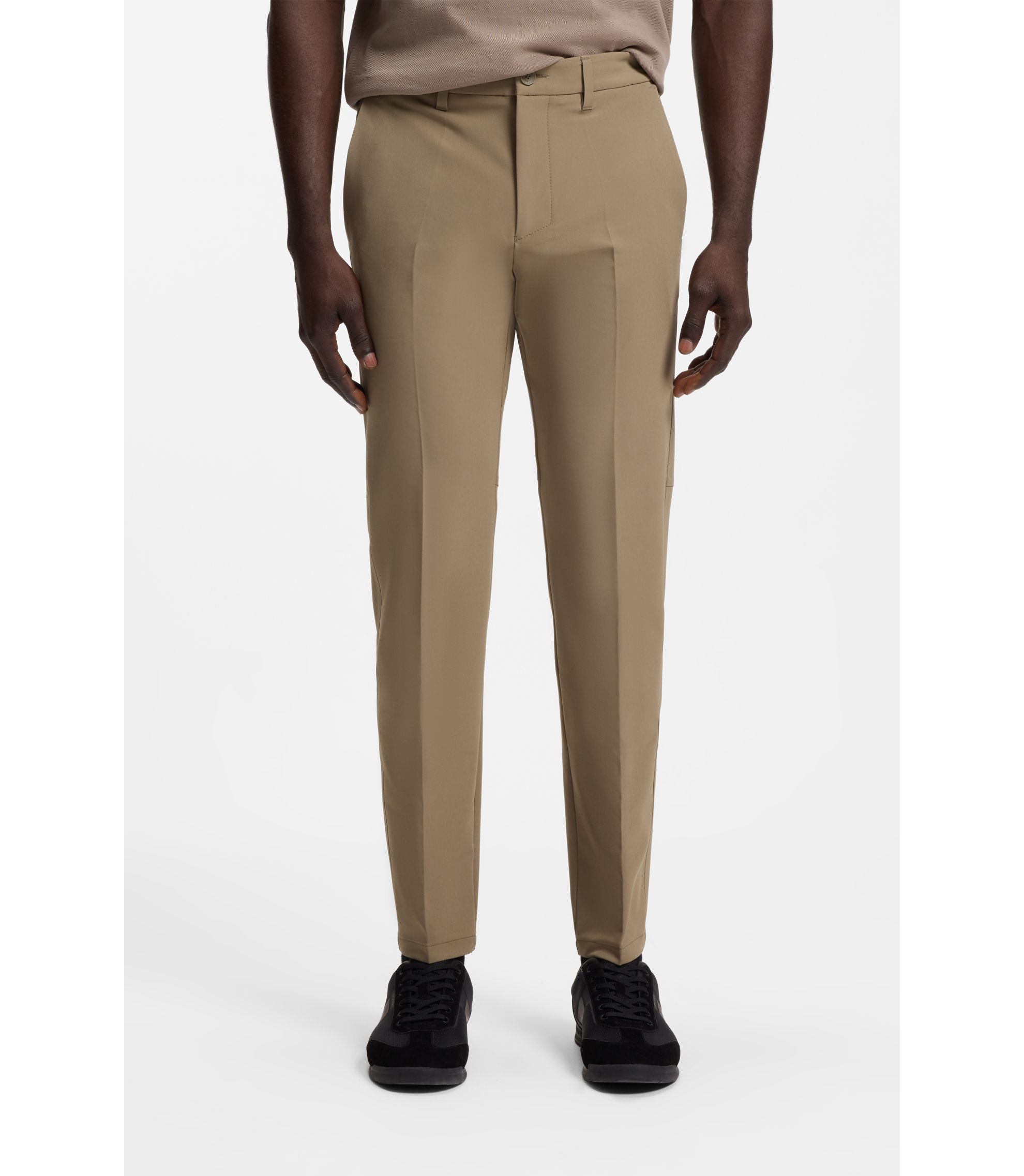 Slim-Fit Hose aus wasserabweisendem Stretch-Gewebe