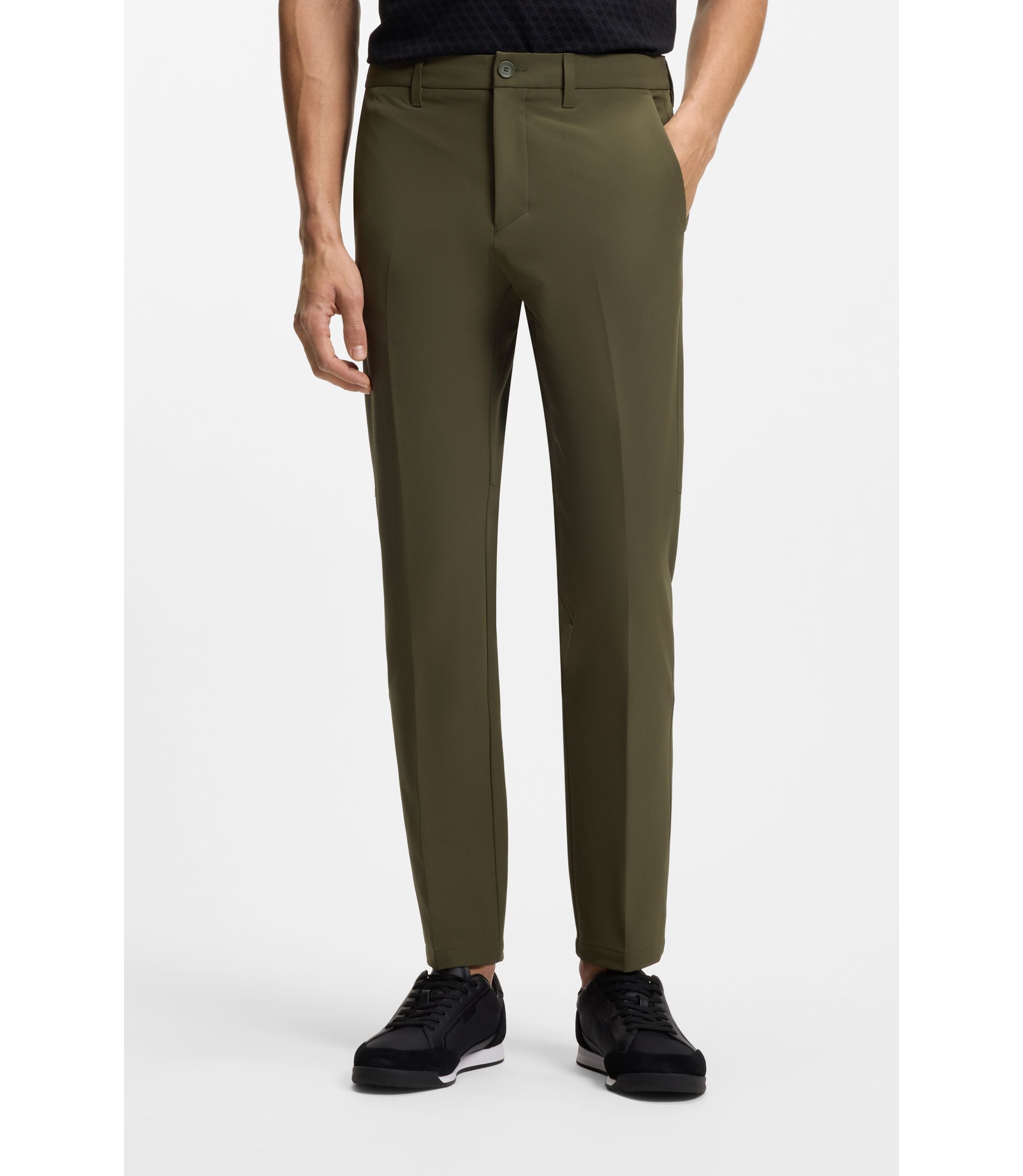 Slim-Fit Hose aus wasserabweisendem Stretch-Gewebe