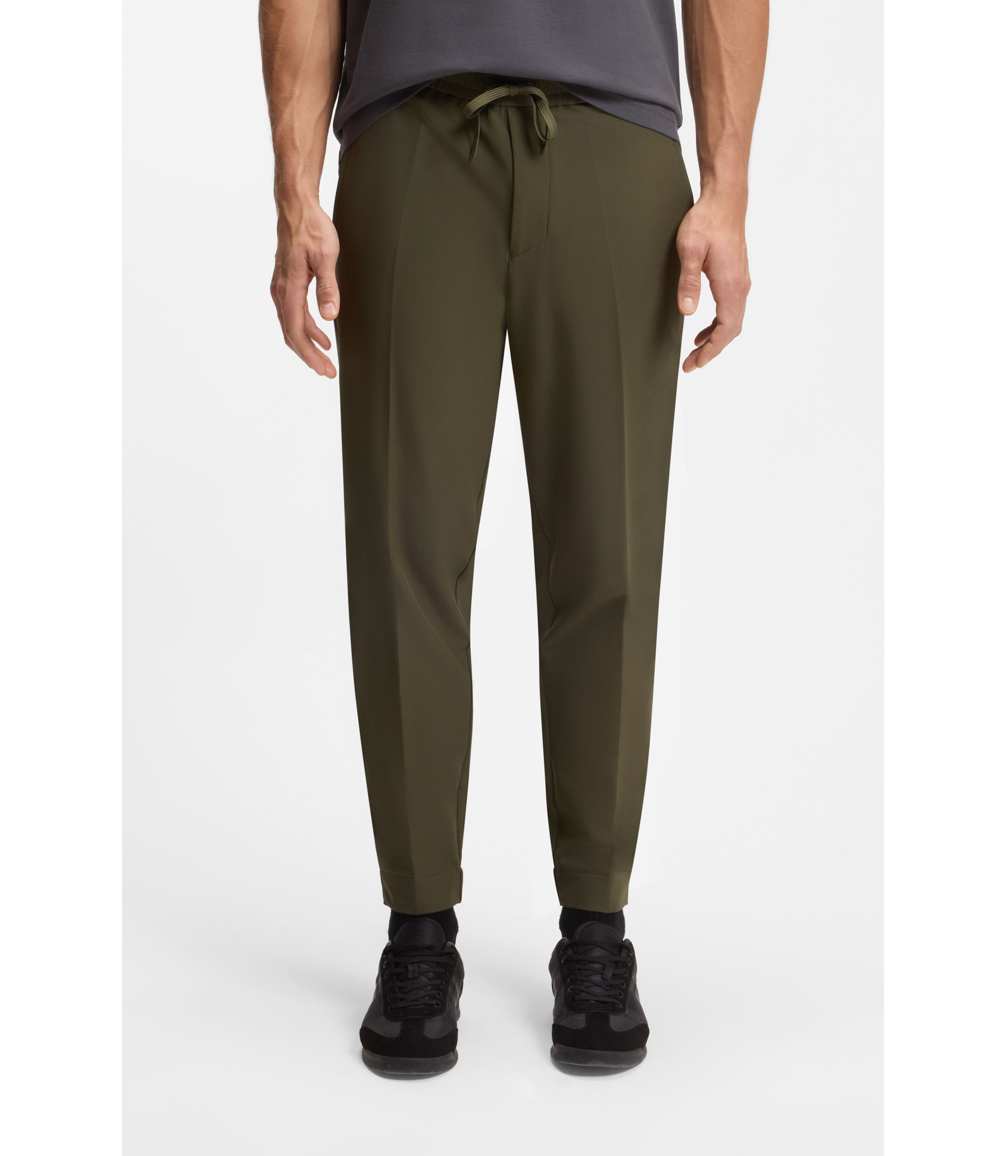 Tapered-Fit Hose aus wasserabweisendem Stretch-Gewebe