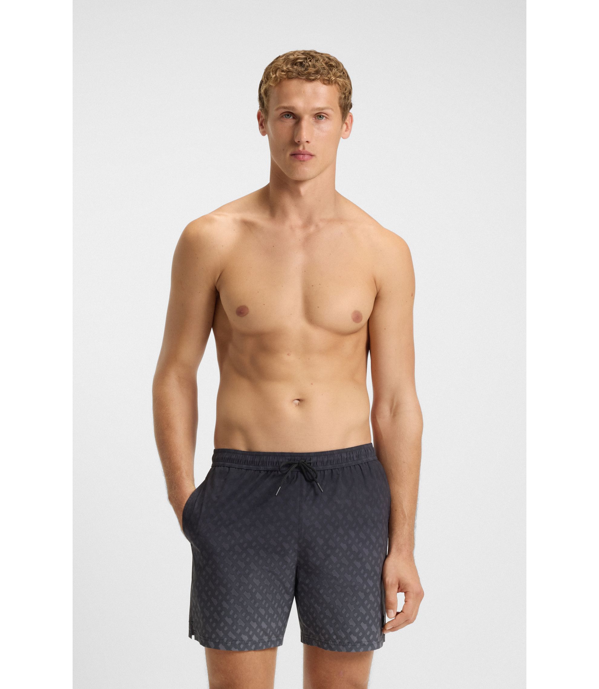 Badeshorts mit Logo-Aufnäher und Monogramm-Print im Dégradé-Stil