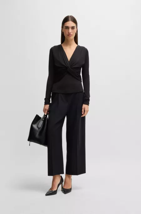 Twist-front top in stretch jersey