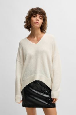 Wool-blend relaxed-ft sweater with V neckline, White
