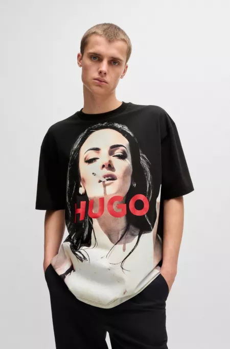 Oversized-fit T-shirt in cotton with high-impact print
