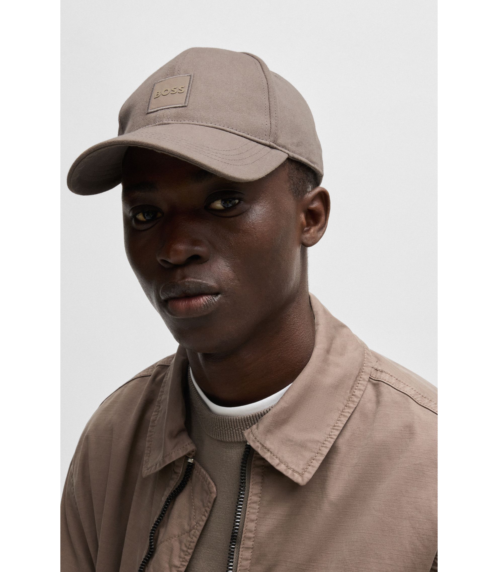 ヒロ　新品　BRIEFING MEN’S STRAW CAP ベージュ ヒロ 新品 BRIEFING MEN'S STRAW CAP ベージュ 新品 BRIEFING