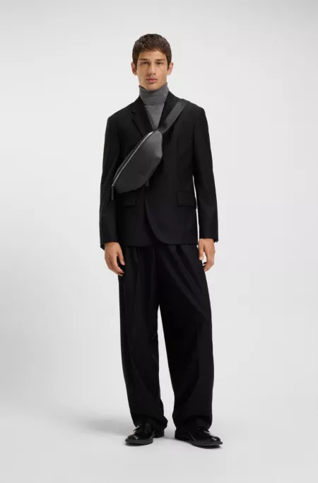 Sac ceinture grainé avec écusson logo