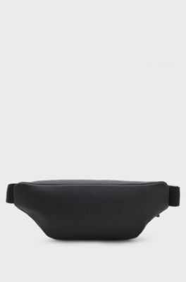 Marsupio in pelle granulata con logo patch, Nero
