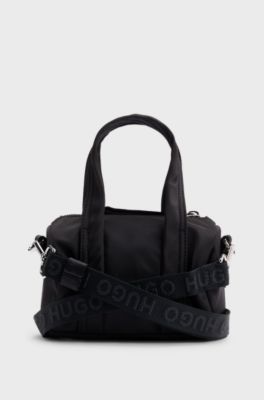 Crossbodytas met logostiksel en ritssluiting met merkaccent, Zwart