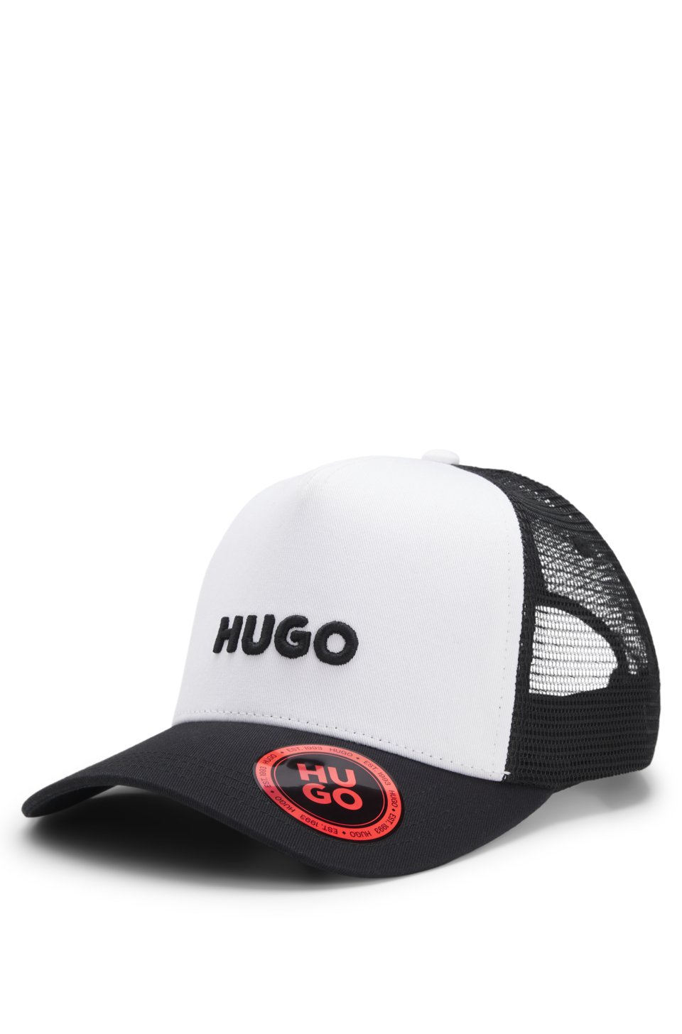Logo-embroidered cap