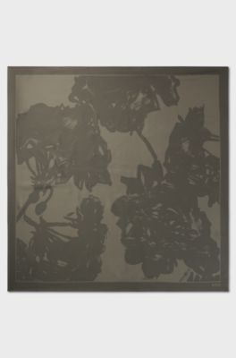 Silk scarf with graphic chain-link motif, Dark Green