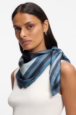 Italian-made scarf in printed silk twill, Blue Patterned