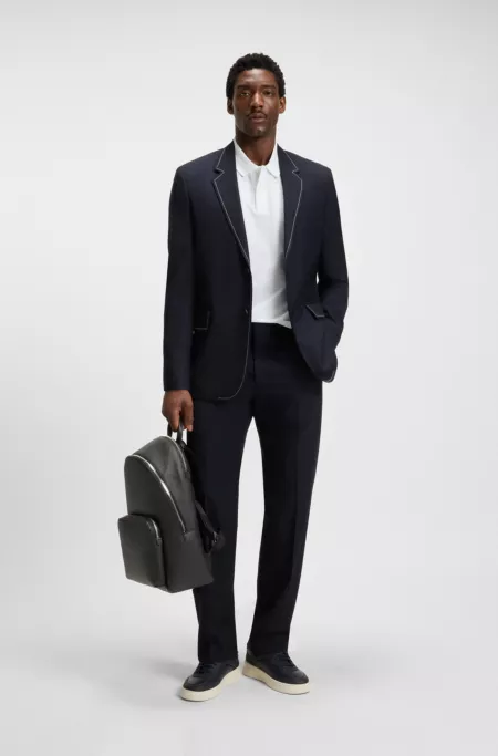 Backpack in grained Italian leather with smart sleeve