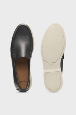 Mocassins van bewerkt leer met logodetail, Zwart