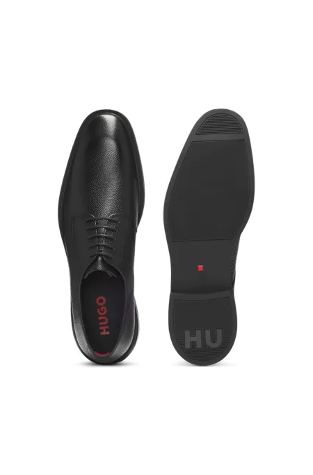 Derby shoes in grained leather
