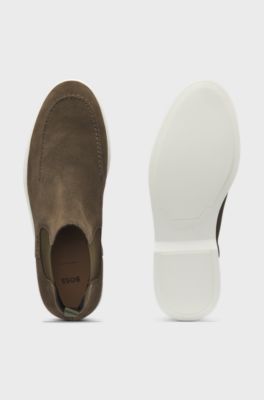 Suede Chelsea boots with embossed logo, Khaki
