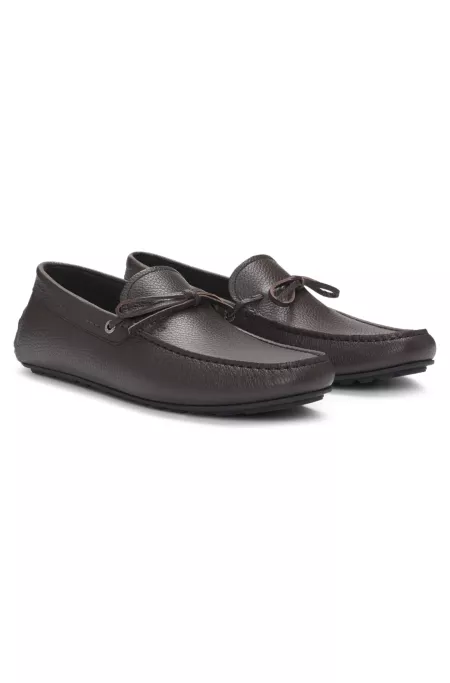 Grained-leather moccasins with driver sole