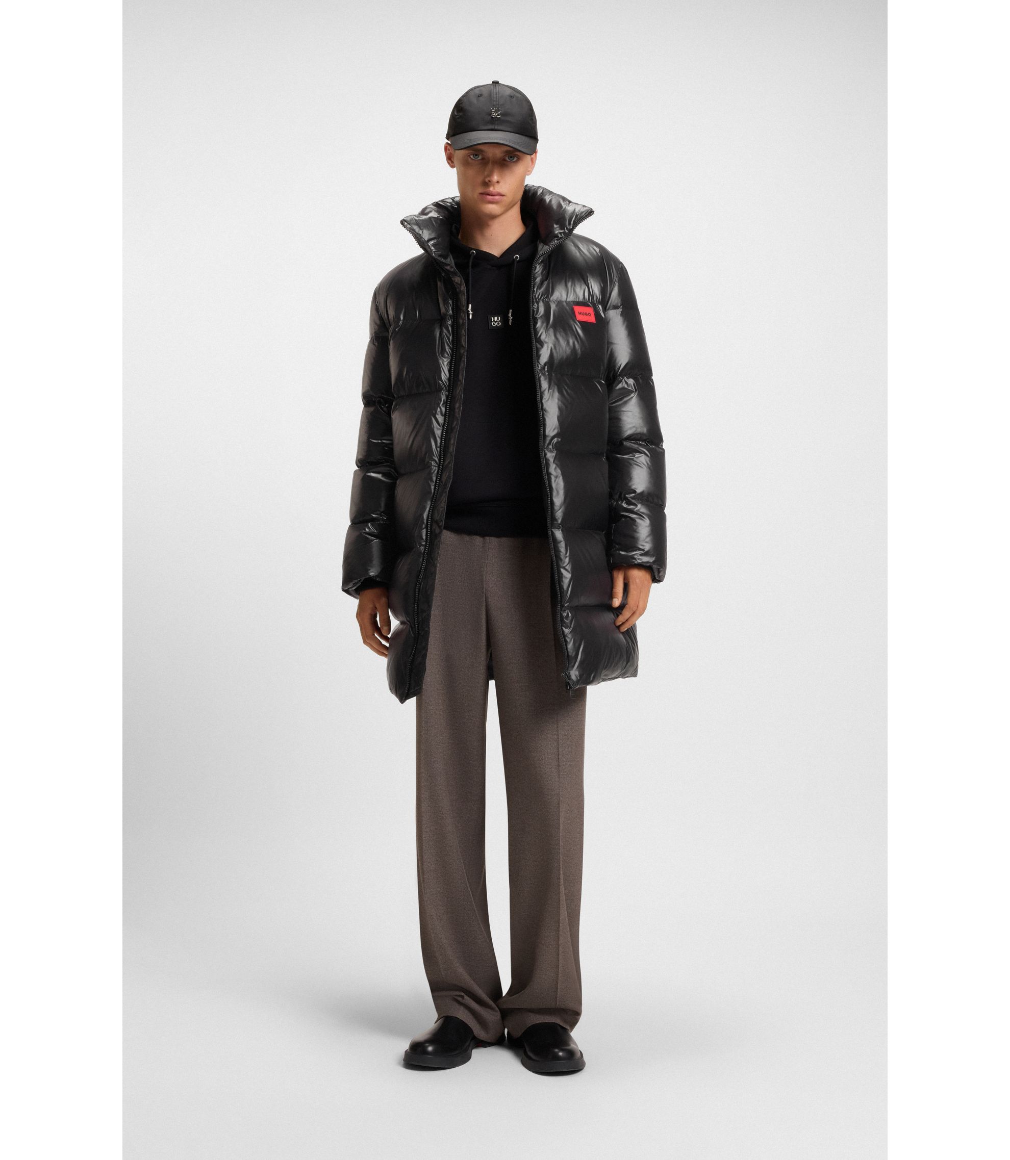 hbeu50536317_001_300?wid=1980&