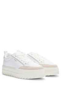 Baskets à plateforme avec finitions en cuir suédé, Blanc