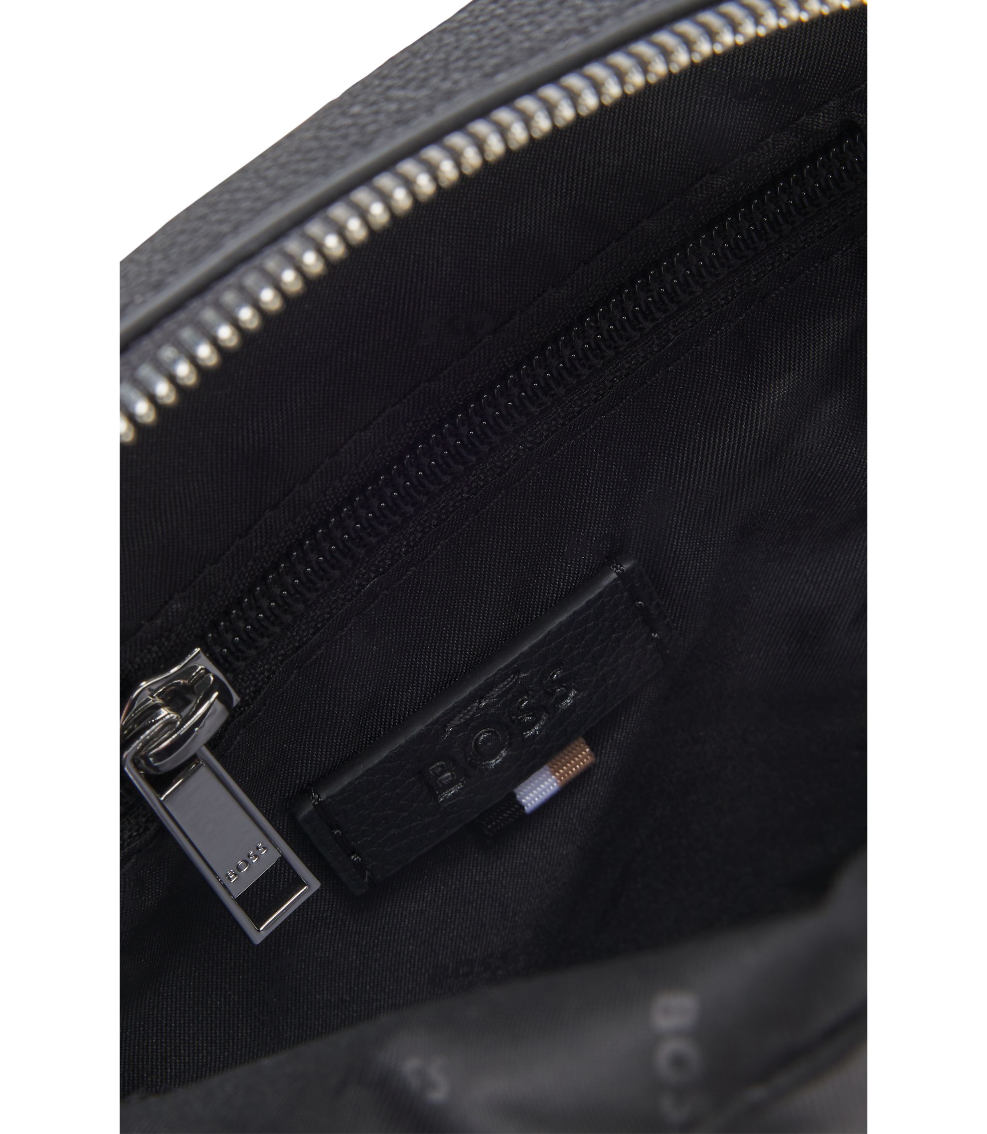 BOSS - レポーターバッグ エンボスロゴ - ブラック