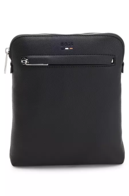 Sac enveloppe en similicuir grainé à rayures emblématiques