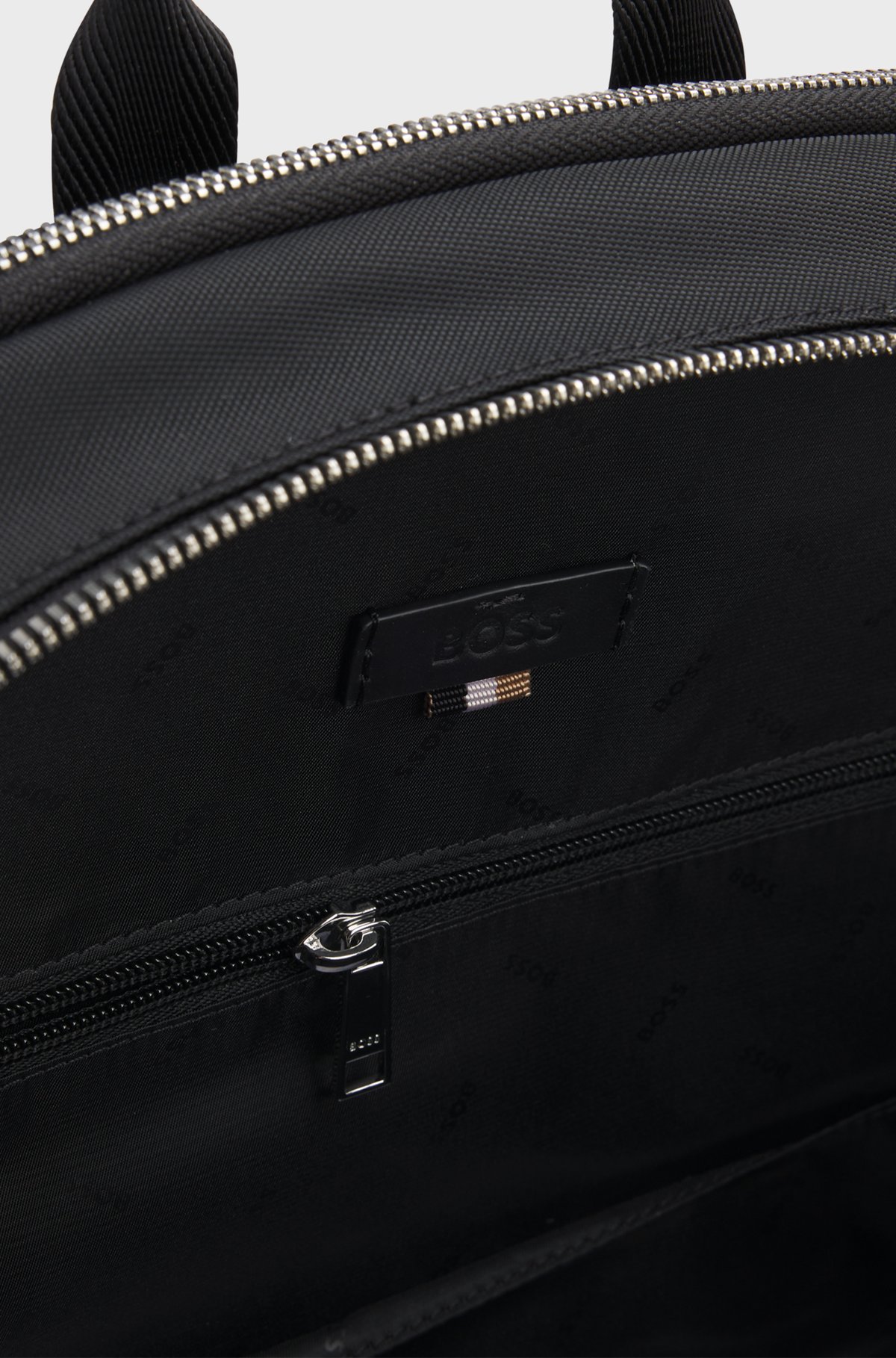 BOSS - バックパック レザートリム&ダブルジップ - ブラック BOSS - バックパック レザートリム&ダブルジップ - ブラック