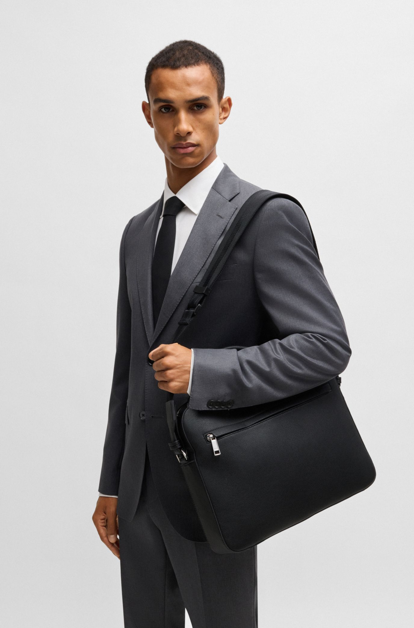 BOSS - ドキュメントケース グレイン フェイクレザー