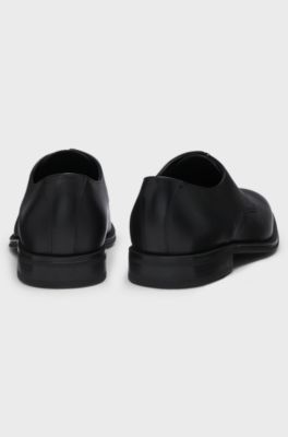 Italian-made Derby shoes in leather, Black