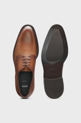 Derbies en cuir confectionn&eacute;es en Italie, Marron
