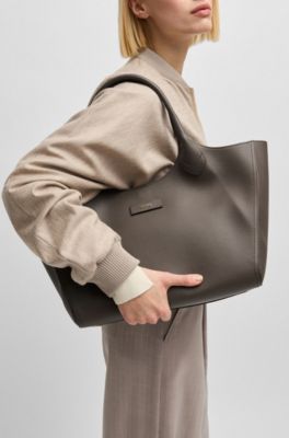 Grained-leather tote bag with polished logo lettering, Dark Brown