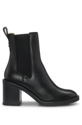 Leather Chelsea boots with logo hardware, Black