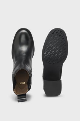 Leather Chelsea boots with logo hardware, Black