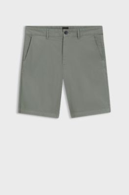 Shorts slim fit de sarga de algod&oacute;n el&aacute;stico, Gris