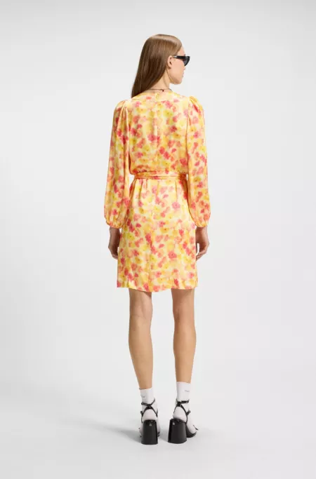 Robe portefeuille avec imprimé à fleurs effet flou