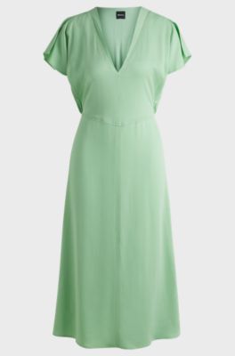 Robe &agrave; col&nbsp;V en mati&egrave;re stretch, Chaux