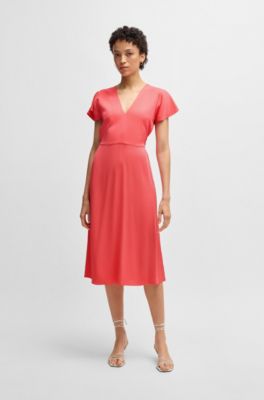 Robe &agrave; col&nbsp;V en mati&egrave;re stretch, Corail