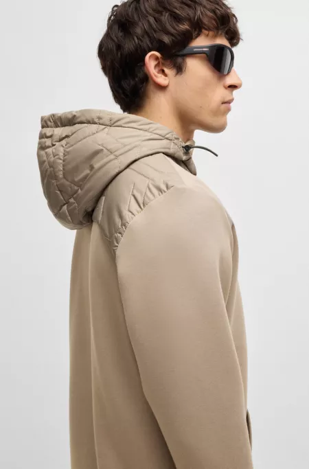 Zip-neck hoodie with wadded quilting