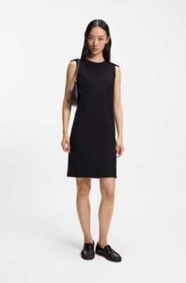 Robe droite en tissu stretch avec &eacute;paules boutonn&eacute;es, Noir