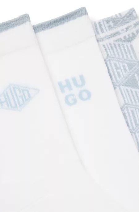 Three-pack of ribbed short socks with logo details