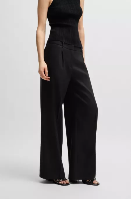 Regular-fit trousers in a linen blend