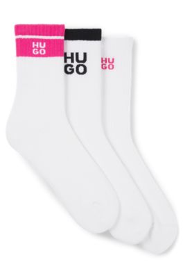 Dreier-Pack kurze gerippte Socken mit Stack-Logos, Wei&szlig;